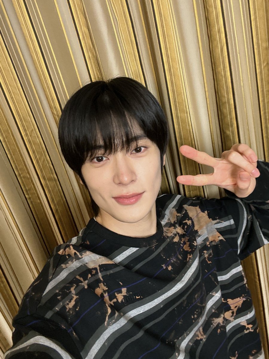 jaehyunpetals's tweet photo. Jaehyun 💭

BaoBao 

*it means baby https://t.co/hwB0uzQpU3