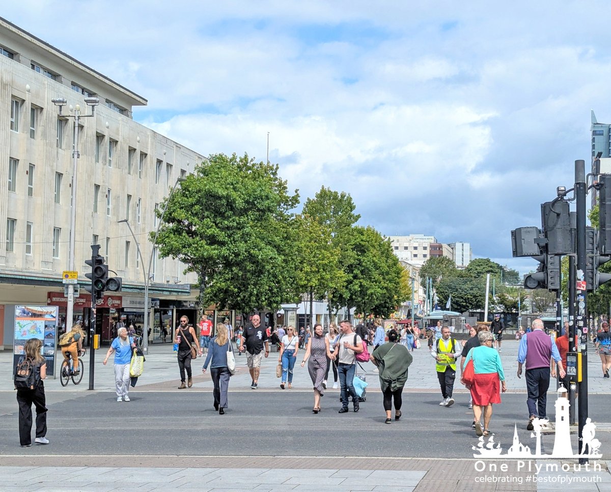 oneplymouth's tweet photo. The @plymouthcc cleaning crews deserve a huge thank you for their early morning efforts. Starting at 4am, a team of 9 worked tirelessly to clean up a large area in @PlymCityCentre ensuring it was spotless by time people began arriving to work at 8am. https://t.co/1dOBJDgNOE