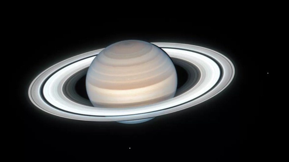 Satürn, Kendisine yaklaşmaya çalışan "Kuyruklu yıldızı" fırlattı. (sputnik)