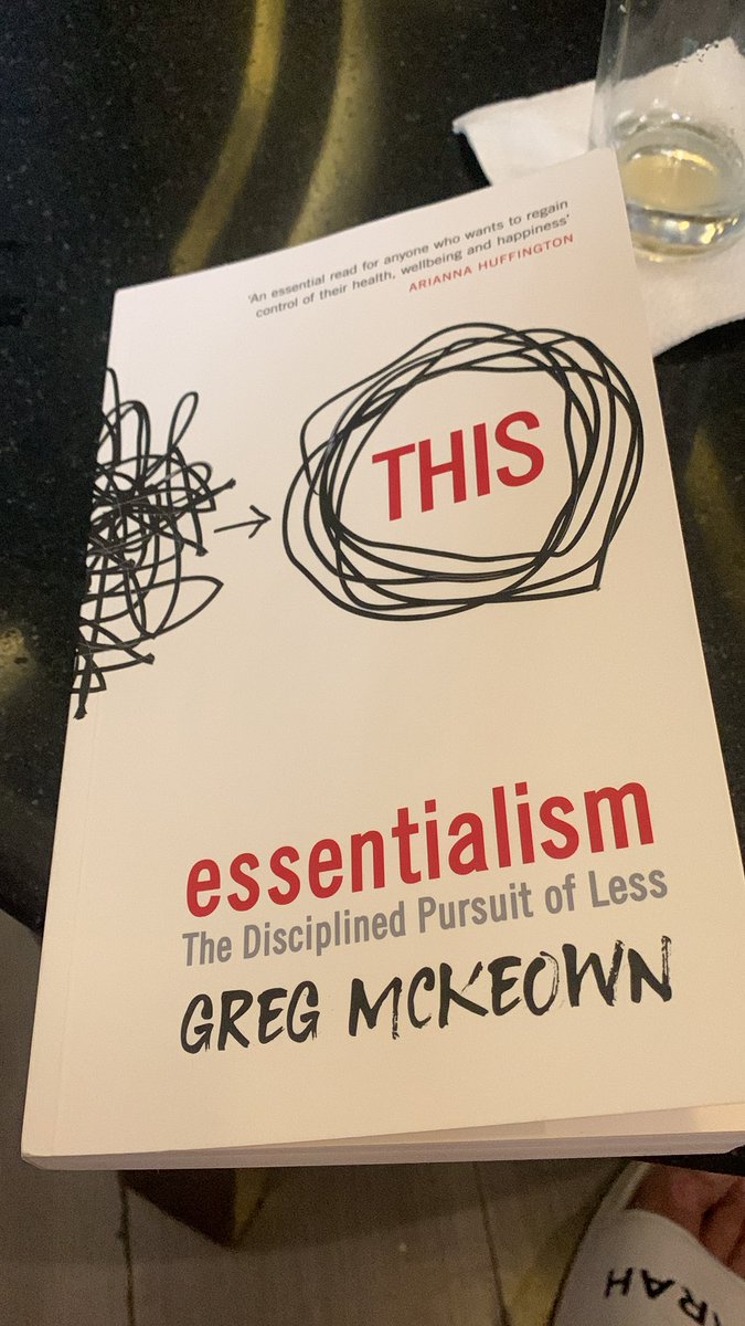 Some holiday reading. 1st one from <a href="/ChrisWillx/">Chris Williamson</a> recommended 100 books. 📚