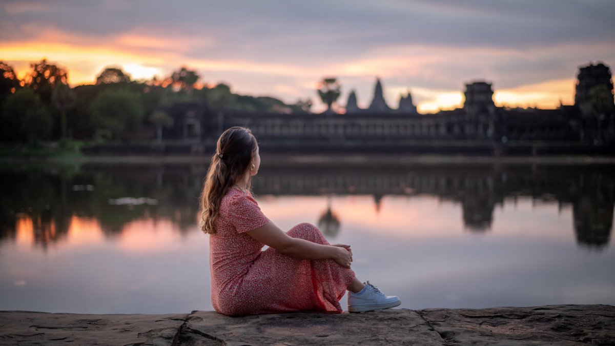 LiONO883's tweet photo. Enjoying the magical and stunning sunrise 🌄 at Angkor Wat Temple. It's always worth to seeing it. 

📍 Siem Reap, Cambodia 🇰🇭 

👉 Personalised Angkor Tour &amp; Photography offer just for you! 

Feel free to contact us for the Tour consultanting! 

#cambodia
#GOLD #holidays https://t.co/R4PAh4RMD6