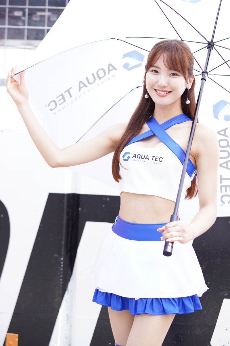 GUTex4CaEAAm12R.jpg GUTex4CaEAAm12R.jpg