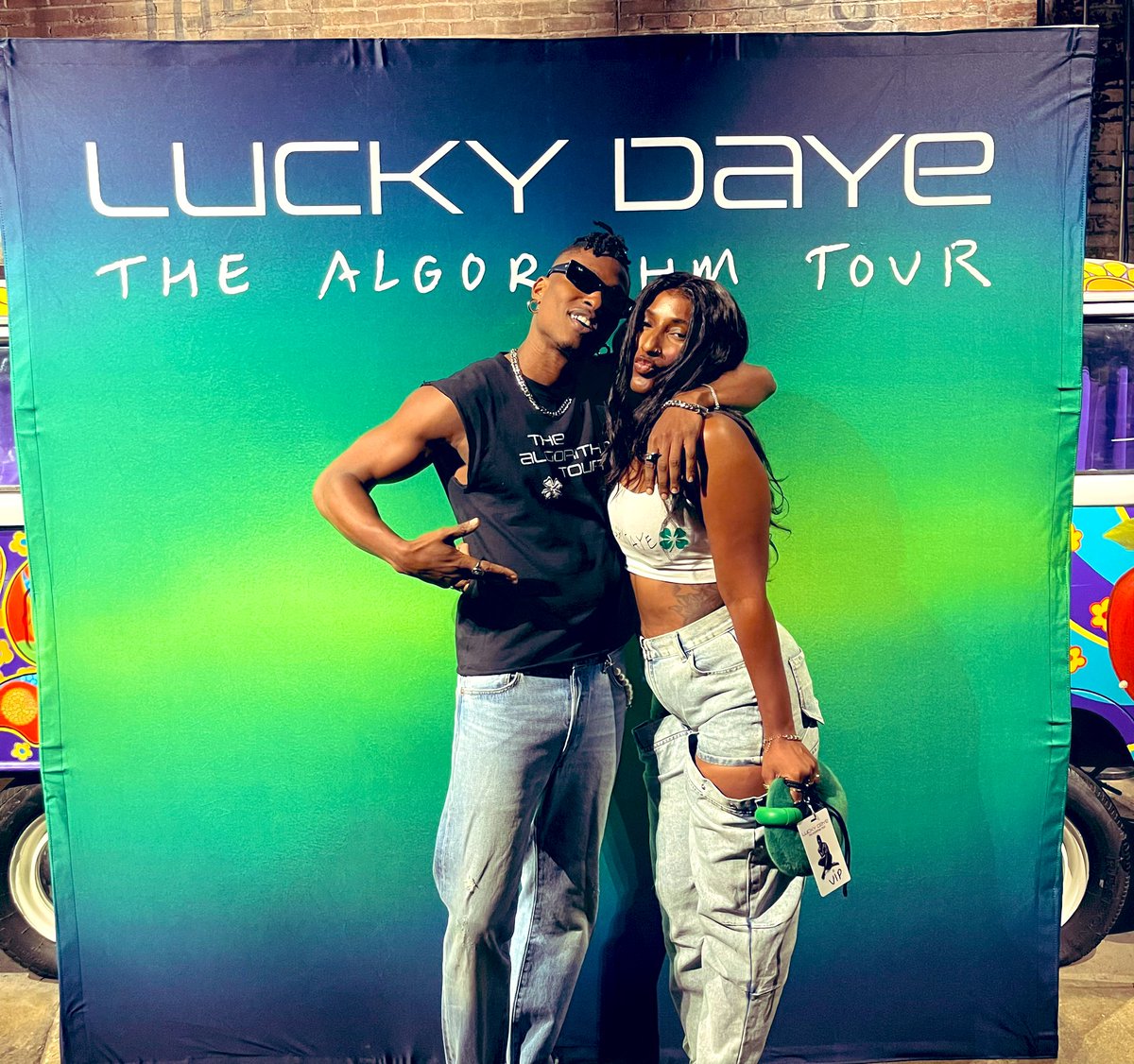 ZoieTG's tweet photo. Yaw!! I still haven’t processed seeing my favorite Lucky Daye. Just know, nothing is topping this experience!! #algorithmtour #LuckyDaye https://t.co/B3Hc2h7w3C