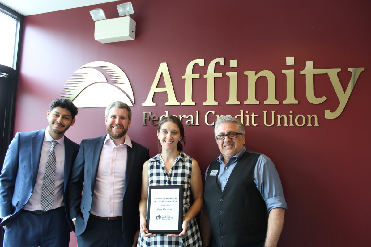 AffinityFCU's tweet photo. It was our pleasure to present @sharemymeals with a plaque to celebrate their Wellbeing Award recognition!🏆

SMM has been honored with #AffinityFCU's "Community Wellbeing" award for their outstanding work serving the food insecure in New Jersey. Join us in congratulating SMM!👏 https://t.co/8Vmh6qoEgL
