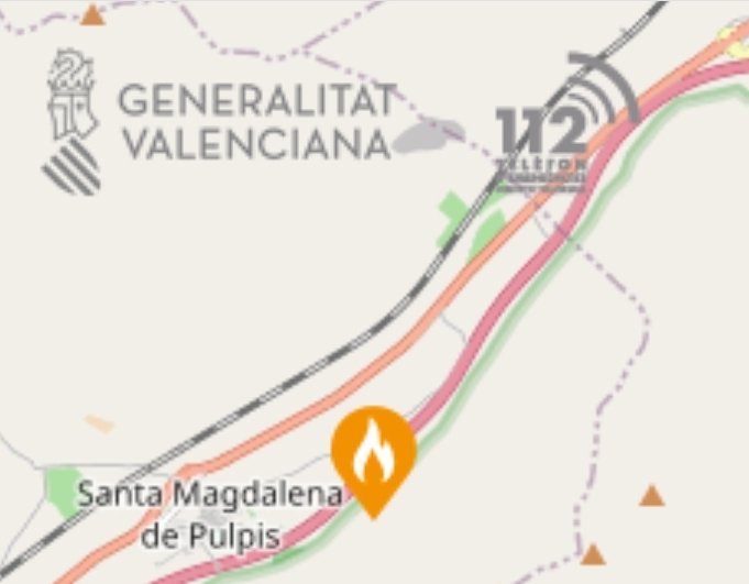 VOSTcvalenciana's tweet image. 🔥 El incendio de una furgoneta en #AP7 sentido Valencia en #SantaMagdalenadePolpis ha afectado a cultivos abandonados y vegetación entre la #AP7 y #N340.
En la zona medios terrestres y aéreos de extinción trabajando.
Retenciones de #tráfico de unos 2 km. En AP7