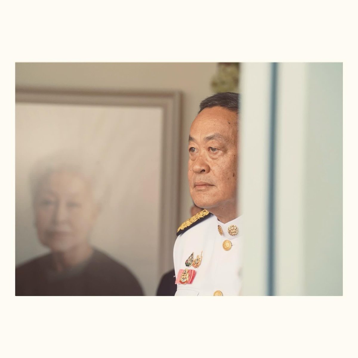 ภาพจากช่างภาพ วิทวัส มณีจักร 
เป็นภาพที่เล่าเรื่องได้โดยไม่ตัองมีถ้อยคำ