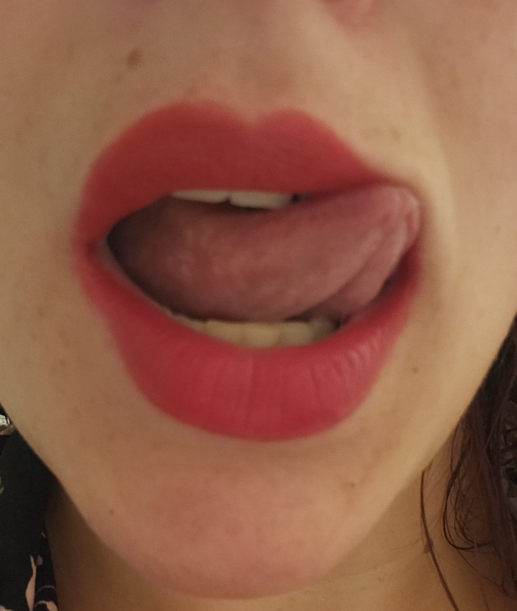 dirtybbw1987's tweet photo. I'm hungry who's paying to watch me eat my lunch??? $5 tribute and negotiate terms 
#findom #feeder #fat #fetish #sellingcontent https://t.co/zTELDNTOzF
