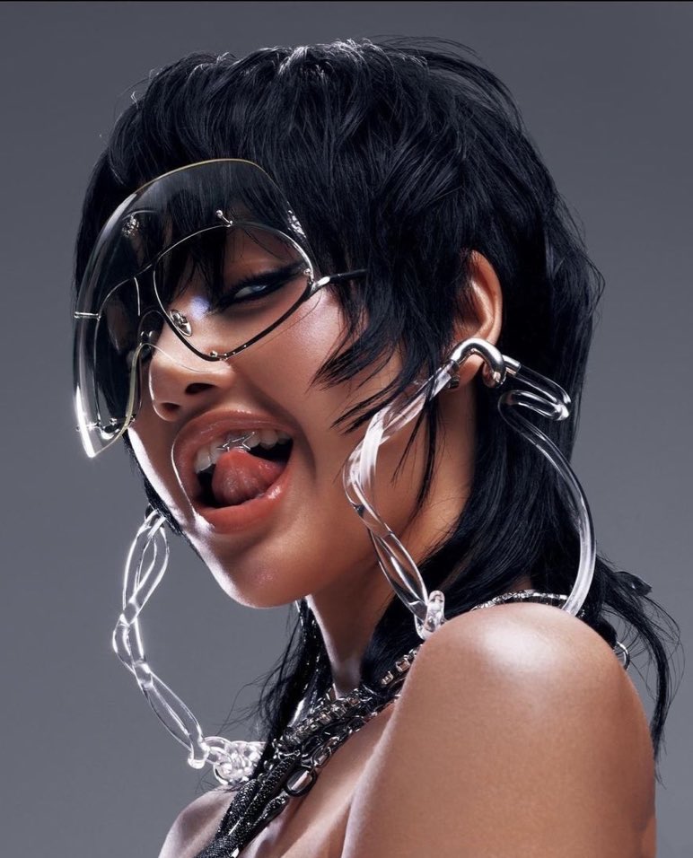 pop culture gal tweet media