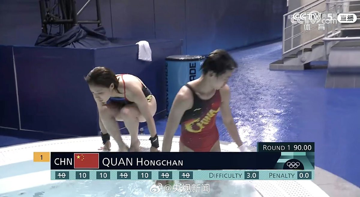 orikron's tweet photo. 🇨🇳 ALL 10s!!!

🥇 China's Quan Hongchan just destroyed the competition in the 10m platform diving, including an incredible all 10s from the judges in the first round. 

🥈 China also took silver with Chen Yuxi's amazing performance.

🥉 Bronze went to the DPRK's Kim Mi-Rae! 🇰🇵 https://t.co/zJZM5NQL0n