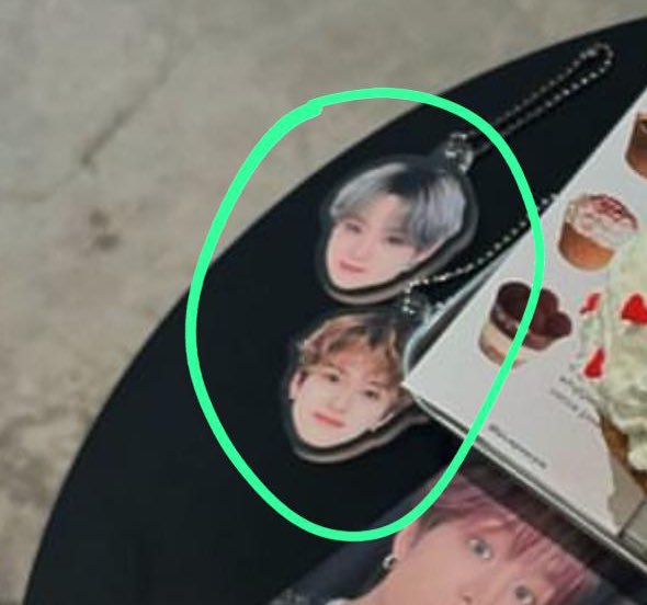 plss beli ini dimana kasih tau ak plsss 😭