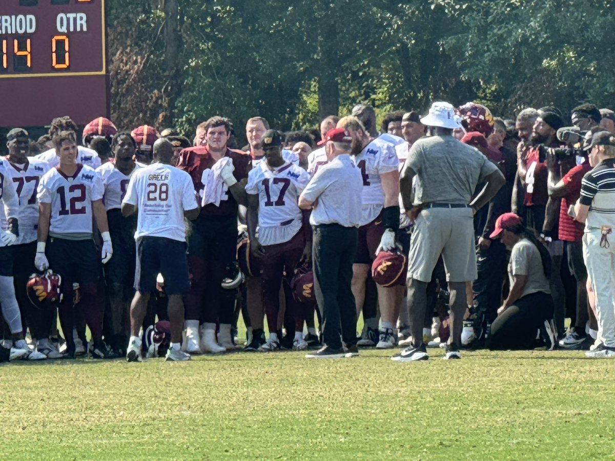 NickiJhabvala's tweet image. Darrell Green and Joe Gibbs talking to players after practice.