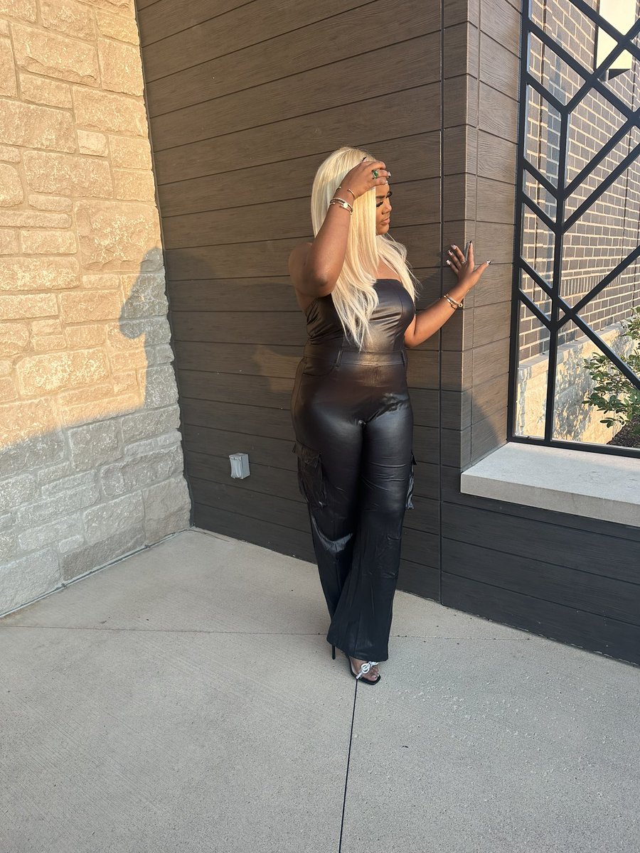 youwannabeme___'s tweet image. #thebiggestleo