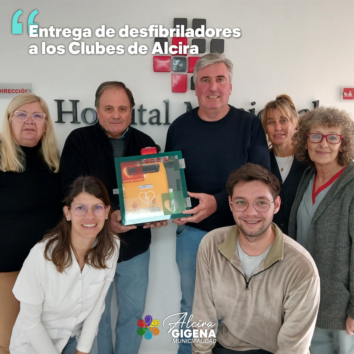 MunicAlcira's tweet photo. 🏥 ENTREGA DE DESFIBRILADORES A LOS CLUBES DE ALCIRA 🏥

Porque continuamos apostando a medida de prevención de la salud en todos los espacios de nuestra localidad, hoy hicimos entrega de un desfibrilador a los presidentes de los Clubes Lutgardis Riveros y Lautaro Roncedo. https://t.co/ILdWQrPH4u