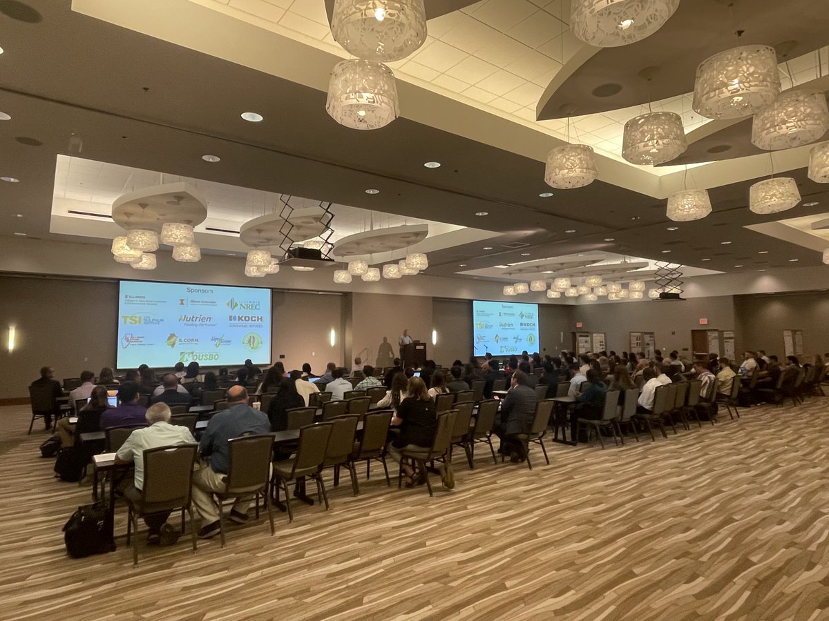 Our very own Dr. Adam Davis, Dept. Head, kicking off the 2024 Nitrogen Use Efficiency Workshop this morning. Thanks to all sponsors who made this event possible and everybody that showed up!

<a href="/ACESIllinois/">College of ACES</a> <a href="/IllinoisCropSci/">Crop Sciences</a> <a href="/ILextension/">Illinois Extension</a>