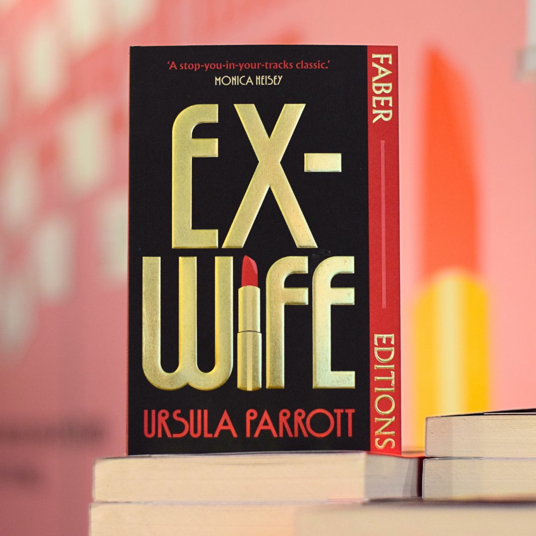 Foyles Bookshop tweet media