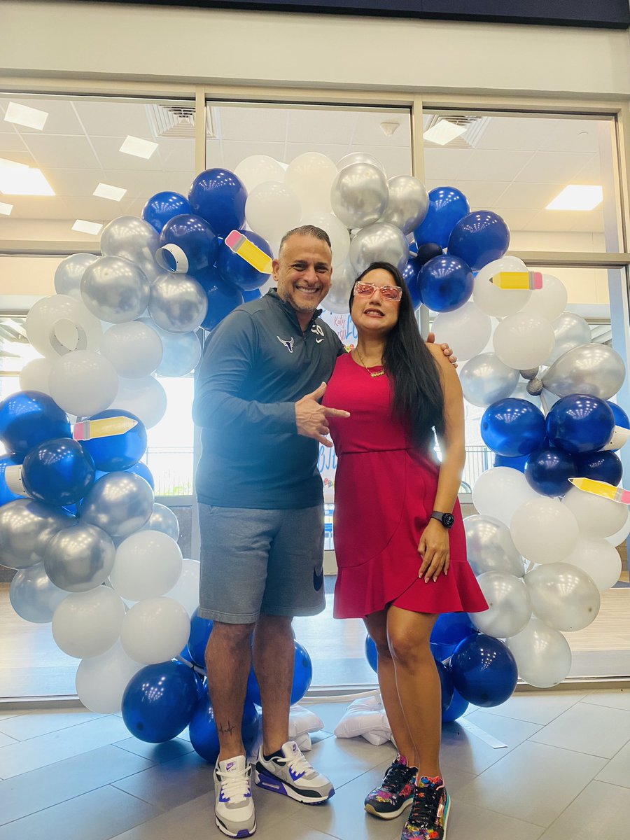 Having fun with my colleagues and friends, specially we our BEST foreign language team leader <a href="/cecilialaraLOTE/">Cecilia Lara</a>  Love you!! Thanks for all you do for us!! You rock our days at school <a href="/Carloshorrego/">Carloshorrego</a> #katyisdLote