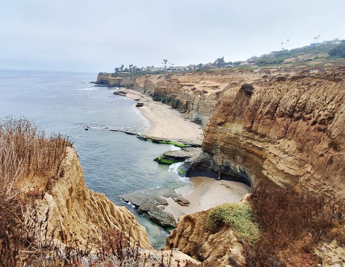 🎬 Wrapped up another exciting shoot at Qualcomm's cutting-edge design labs in San Diego! And what better way to unwind than with a peaceful coastal walk the morning after.

#qualcomminnovation #designlabs #sandiego #shoot #makeitmatter