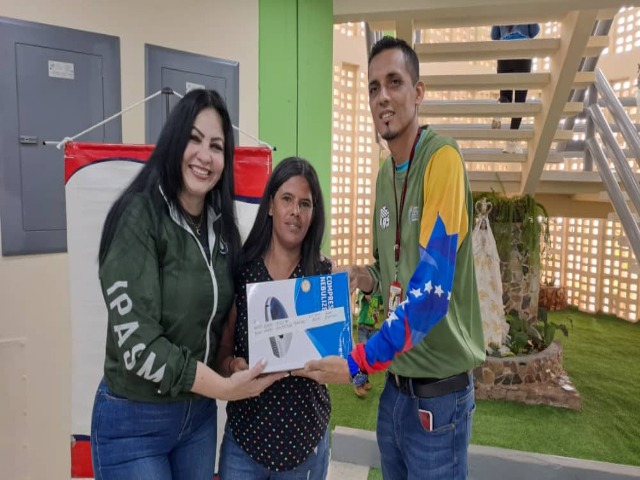 Ipasme Oficial (@ipasmeoficial) on Twitter photo NotiIpas || Más de cinco mil pacientes atendidos en la Unidad Ipasme "Profa. Teresa Márquez"
➡️n9.cl/x9rgq7
#ChaoWhatsApp
<a href="/NicolasMaduro/">Nicolás Maduro</a>
<a href="/_LaAvanzadora/">Yelitze Santaella</a> NotiIpas || Más de cinco mil pacientes atendidos en la Unidad Ipasme "Profa. Teresa Márquez"
➡️n9.cl/x9rgq7
#ChaoWhatsApp
<a href="/NicolasMaduro/">Nicolás Maduro</a>
<a href="/_LaAvanzadora/">Yelitze Santaella</a>