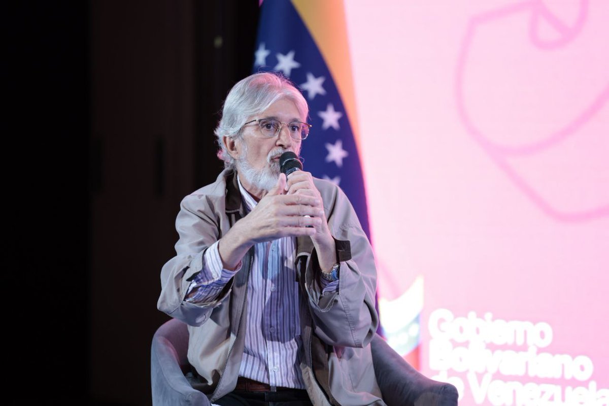 #Ahora | Sigue la transmisión del foro: ¿ Qué pasa en Venezuela? Operaciones psicológicas en el país  

👉🏽youtube.com/live/cyTepLUMQ…

#ChaoWhatsApp