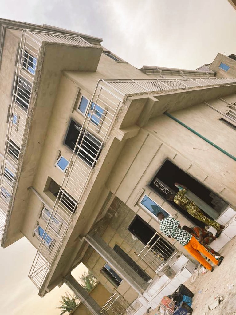 Bashiru_Realman's tweet photo. We deals with aluminum and stainless railings https://t.co/0eJoQGV5ZH