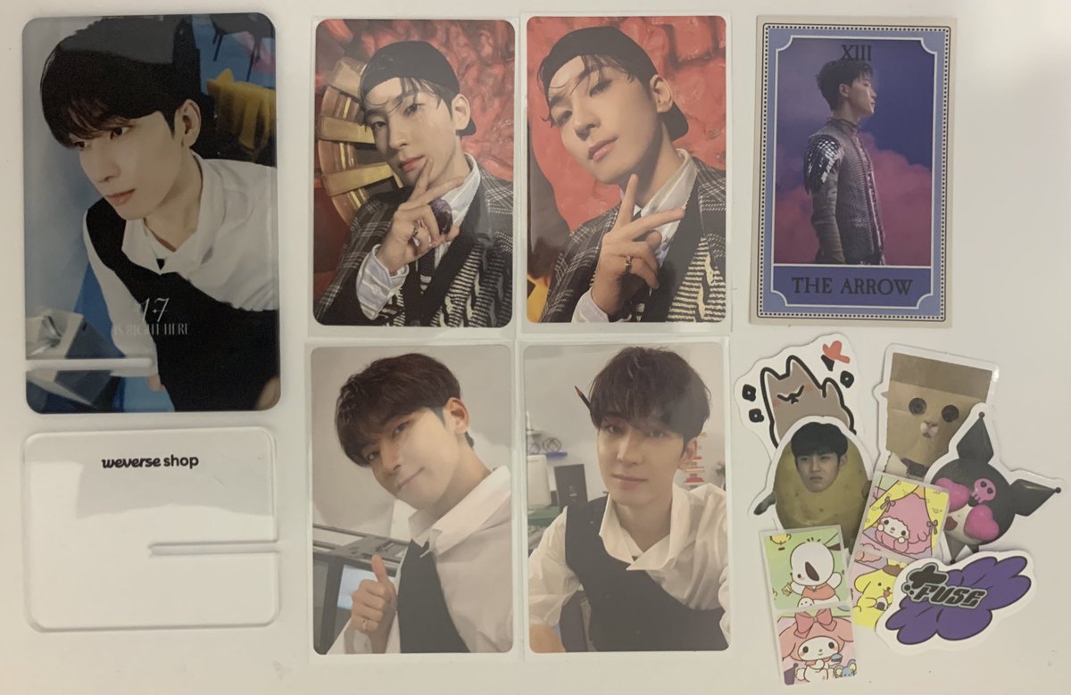 feedback super positivo pra <a href="/woozynhos/">izze(ncomendas)</a> e <a href="/gyuvinart/">@gyuvinart</a> por mais cegs💓💕 chegou super rapido e muito bem embalado 🩵🫶🏻 muito obrigada !!