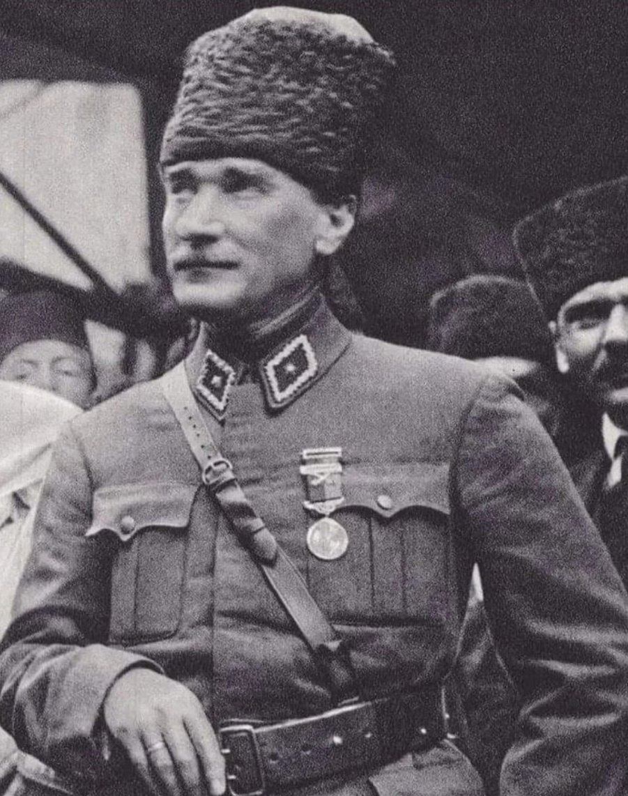 layd_lal's tweet photo. Cibilliyetim belli, Gazi Mustafa Kemal Atatürk'ün kurduğu Türkiye Cumhuriyeti’nin evladıyım!
#cibiliyetsiz https://t.co/ACVCF8veWS