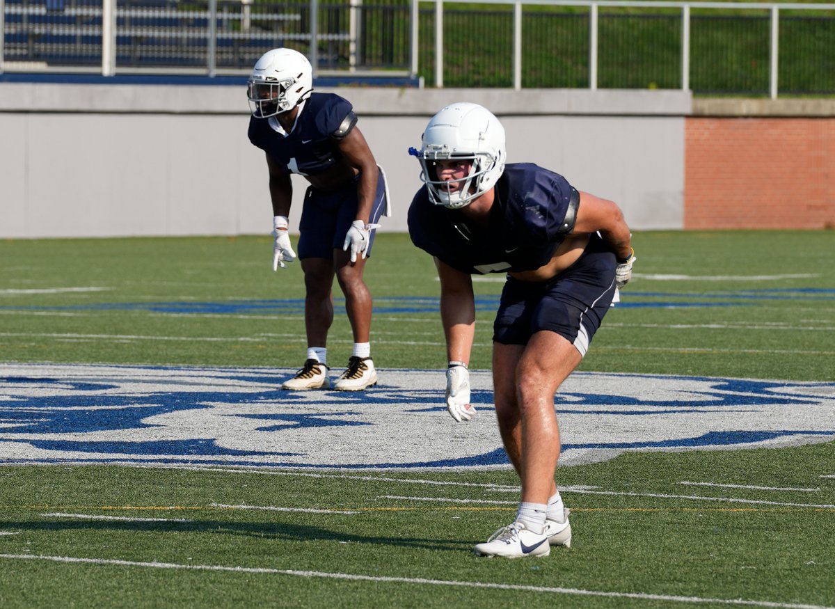 First practice with full pads for the Bulldogs🐶🏈
