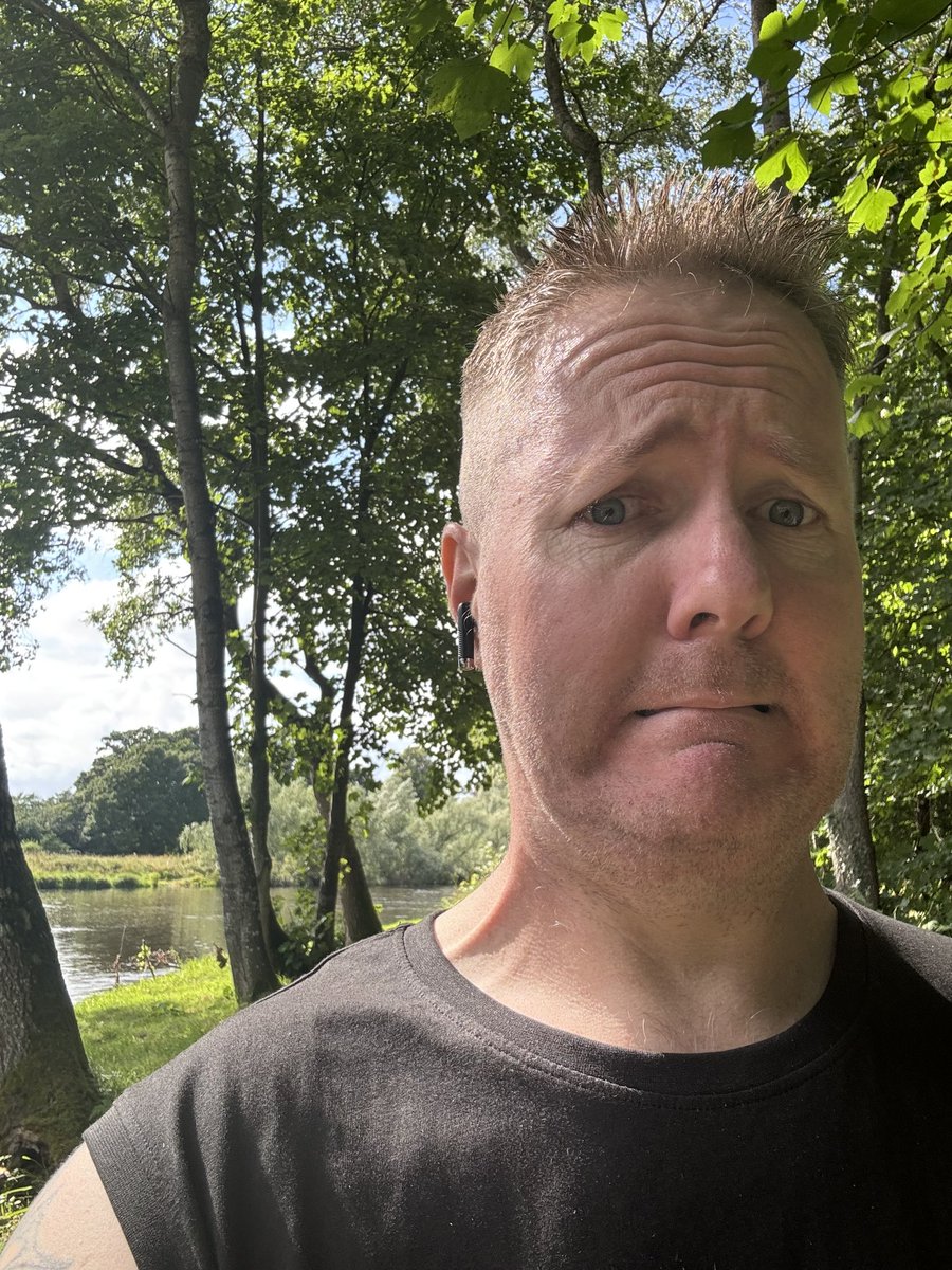 Gym then visit to barbers for the annual purge! Feels weird as hell! Missing the beard already! Out for a walk to take my mind off it.