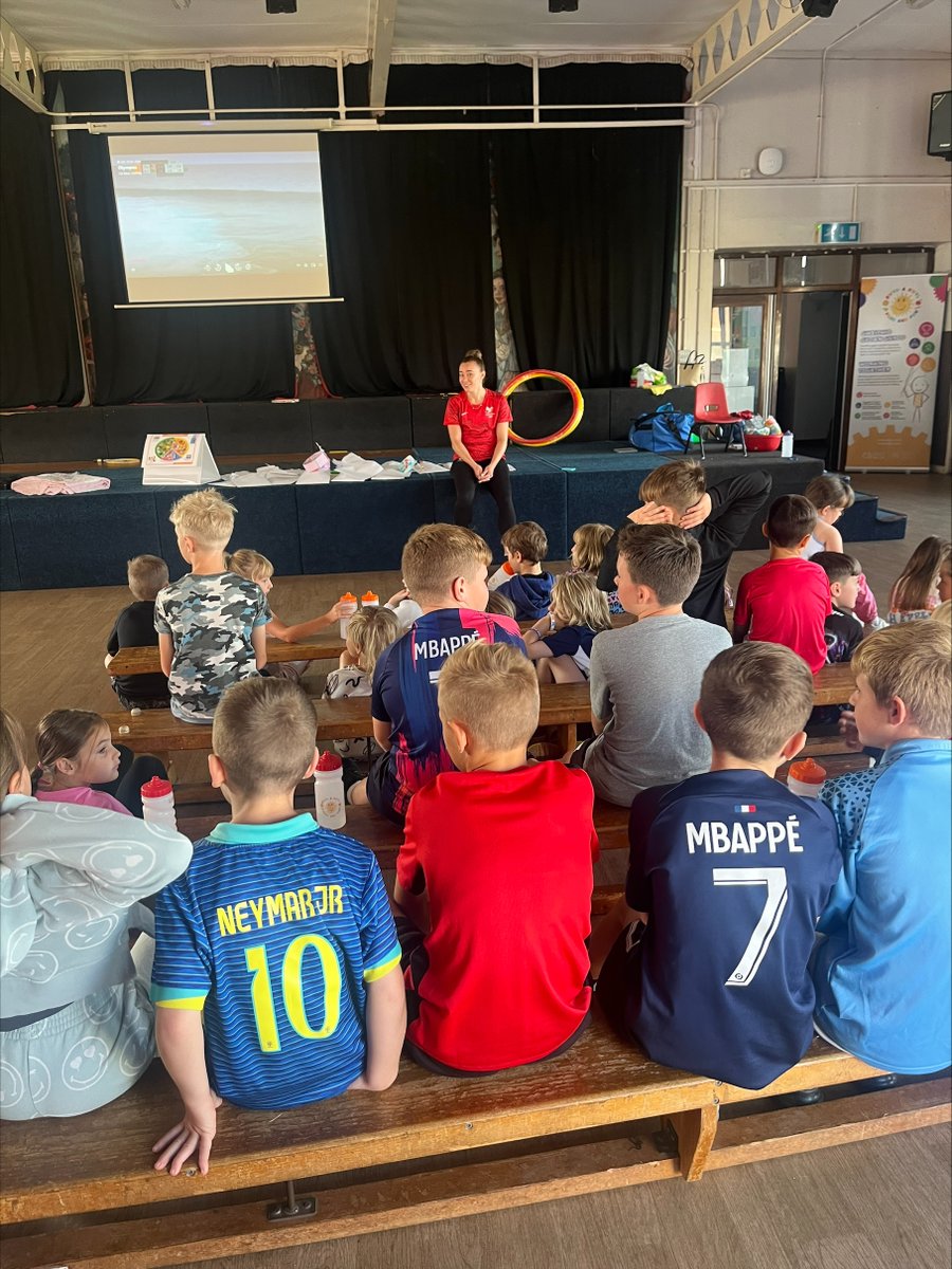 Ysgol Rhosafan are taking part in this years Food &amp; Fun, they had a visit from Wales &amp; GB Athlete Hannah Brier. Hannah who is a Youth Worker in Neath Port Talbot, shared her experiences with the young people &amp; they had a question &amp; answer session
<a href="/foodandfunwales/">Food and Fun Wales</a>
<a href="/YGGRhosafan/">YGG Rhosafan</a>