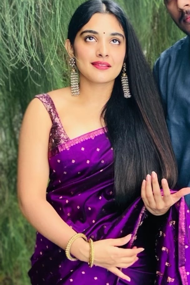 Incestraja3's tweet photo. chelli:rey! cheera kuchillu sardhutha Ani entra nuv chesedhi ah?
you:uff undave!kuchilla venaka nee puku rasaalu ooruthunte Ela vadalamantav?
chelli:adhi ooredhi nuv nakadaniki kadu! nee modda dhimpukovadaniki...
you:Mari modhalettana?
chelli:warmup chestunnav ga..ayyake dengu🤤 https://t.co/YpRgaN3KWD