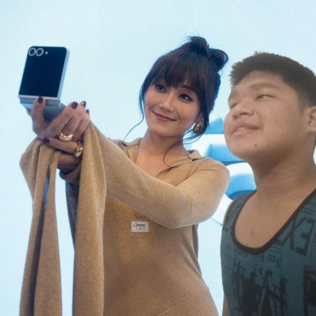 MrLlyod's tweet photo. Ok, just tried photoshopping myself into a random photo of @KarenFukuhara. We taking a selfie https://t.co/zgzYAFHIvn