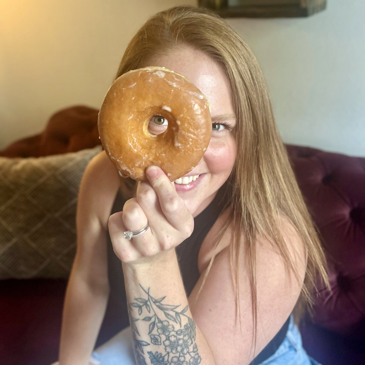Sorry, I didn't see you there.. my vision is a little glazey 🍩😆

#glazemebro #dadjokealert #jacksdonuts #classicglazeddonut #donutpuns #welovedonuts #getjackd #dadhumor #donutsarelife