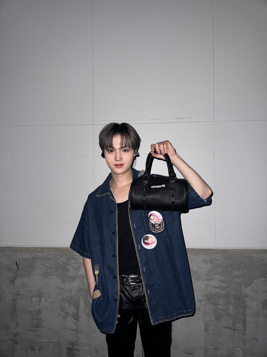 -00:40:00 = 🤍 

Teume, see you tomorrow~ I love you  💙