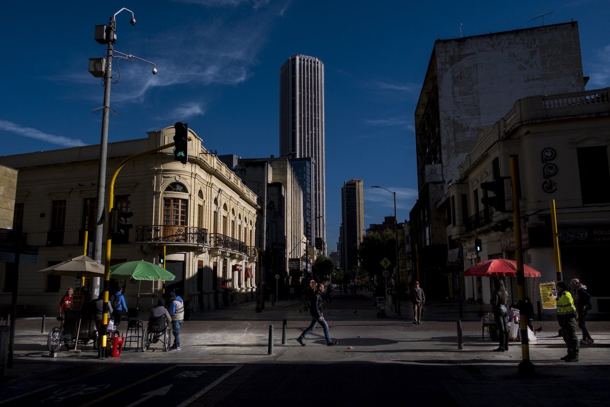 Feliz cumpleaños Bogotá 💌 Te quiero mucho.