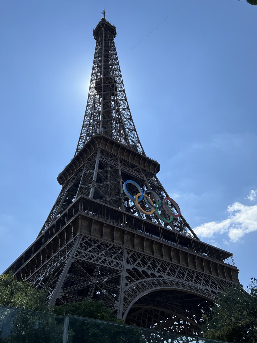 VirginieChicago's tweet photo. Paris, you rock! #JO2024
⁦@Paris2024⁩ #vivreensemble Bravo et #merci à toutes celles et tous ceux qui ont pensé / rêvé / imaginé / créé ces JO. Respect absolu. https://t.co/tIev1D5Vpf