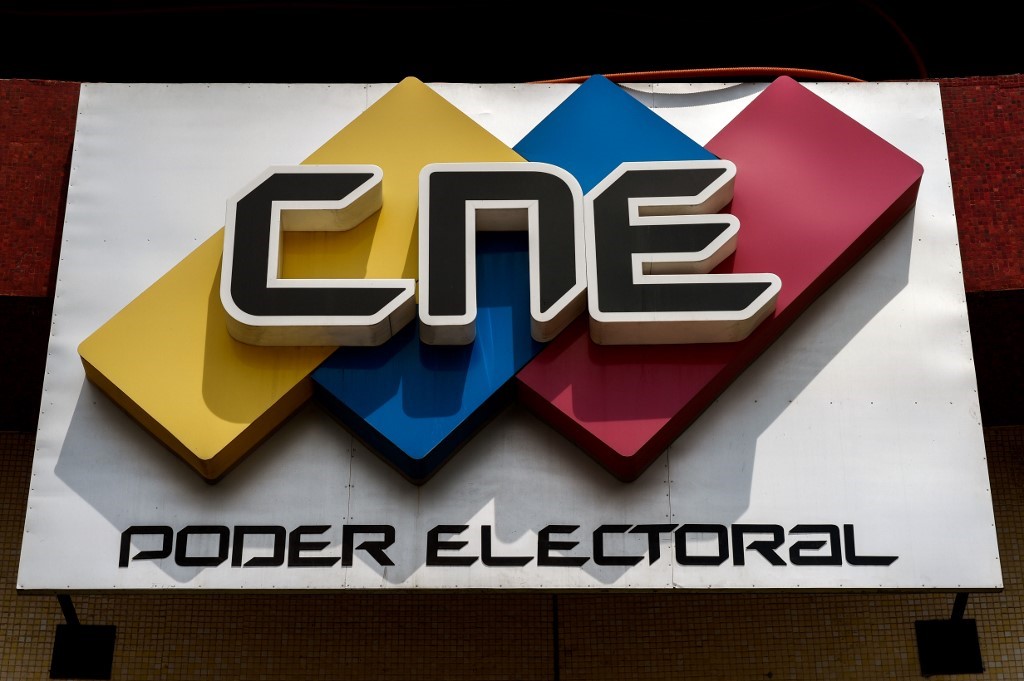 morillo78832's tweet photo. Hoy 06 de Agosto surgen una SERIE de preguntas: 
1.-¿Entrego el CNE las ACTAS al "TSJ"? 
2.-¿Por que no las ha publicado en la WEB? 
3.-¿Esta el TSJ a publicar las ACTAS? Por: Mesas de Parroquias, de los Municipios de los Estados y la SUMA de todo el país. 
4.-Cuál es el MISTERIO https://t.co/JE6vaO2yiQ