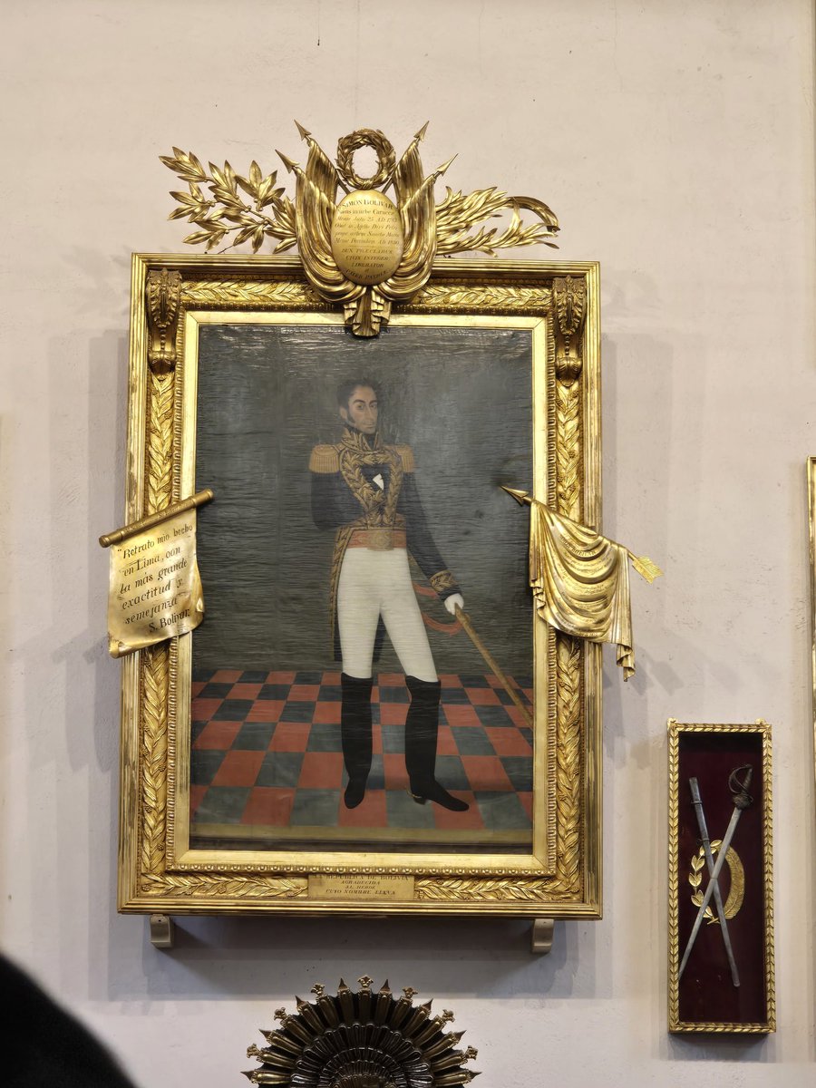 soyCesarTrompiz's tweet photo. Saludos desde la Casa de la Libertad! Lugar del congreso constituyente que hace 199 años fundó Bolivia! 
Viva Bolívar! Viva Sucre! 
Viva la Patria Grande!
 Feliz cumpleaños Bolivia!
@CancilleriaVE @yvangil @RanderPena @NicolasMaduro https://t.co/fWVA3WzRzk
