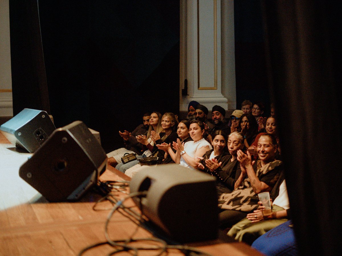 Words of Colour tweet media