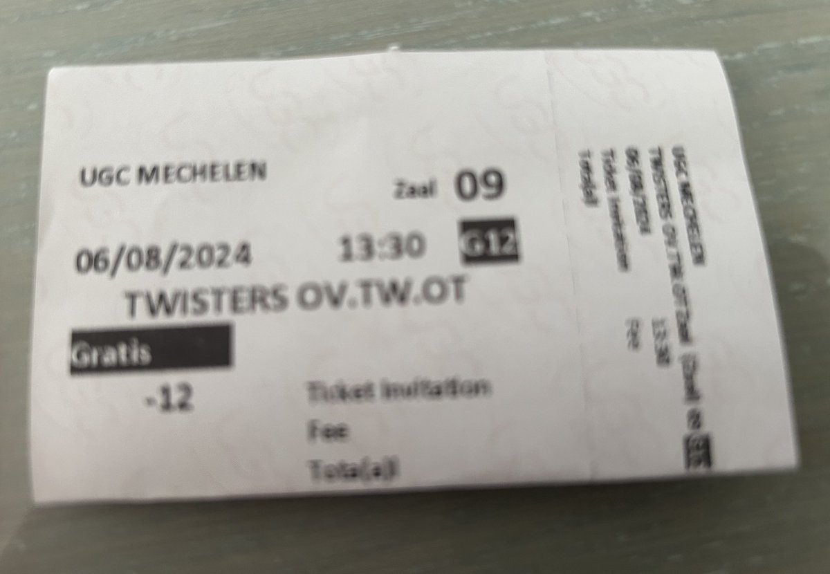 vansoomlieve's tweet photo. @glenpowell @Twistersmovie 
Third time= still amazing https://t.co/432cH4Uv3r