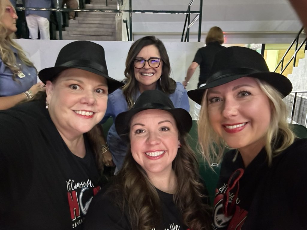 Seven Hills Elementary dyslexia “Swifties” ready to start a great hear at #nisdconvocation2024