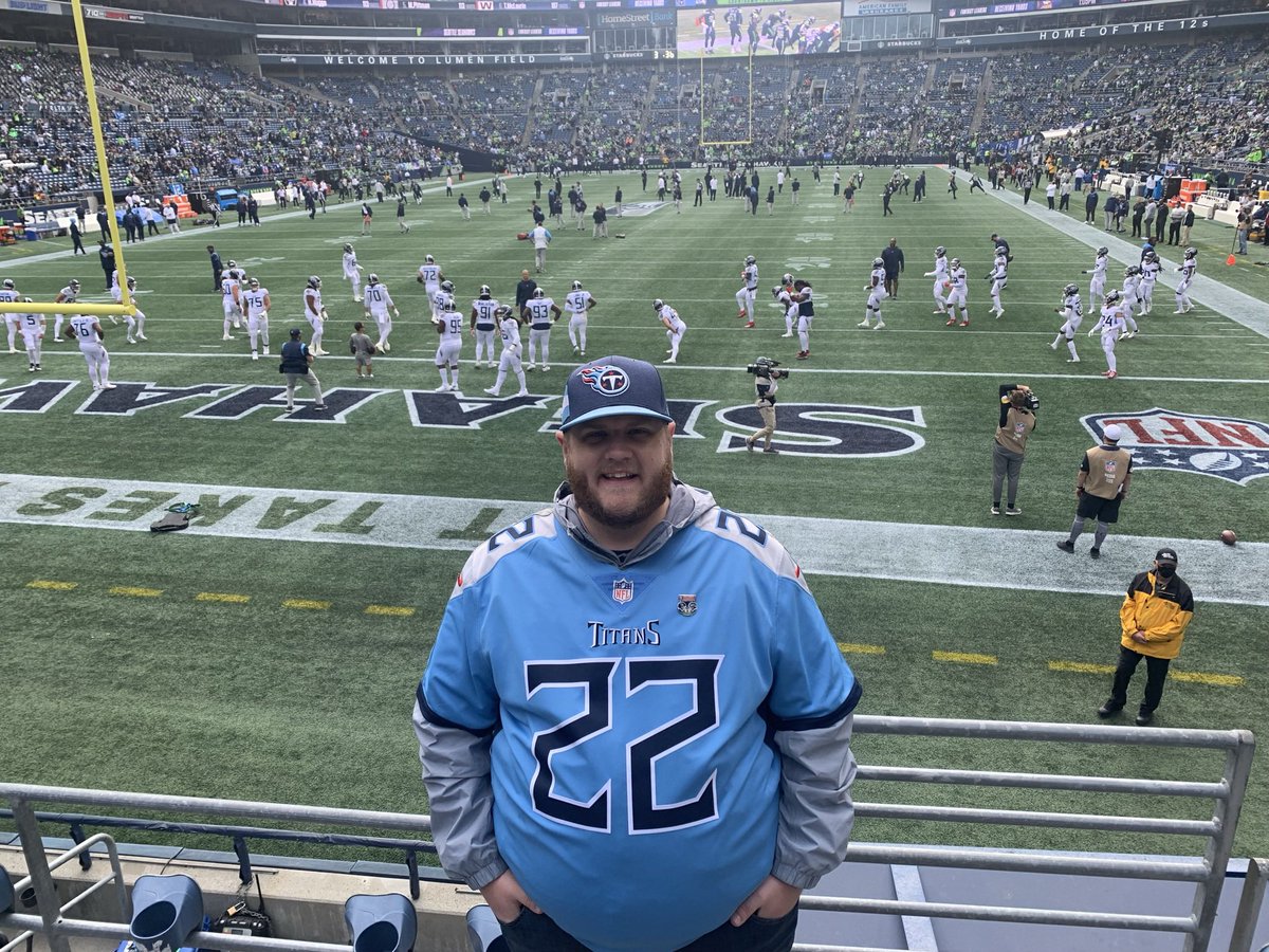 TitansMoshPit's tweet photo. Lifelong @Titans fan and end zone sitter looking to be an inaugural member of The Mosh Pit! Get up and get loud (only on defense) ((quiet, offense at work))!!!! https://t.co/gGymwCHRgT