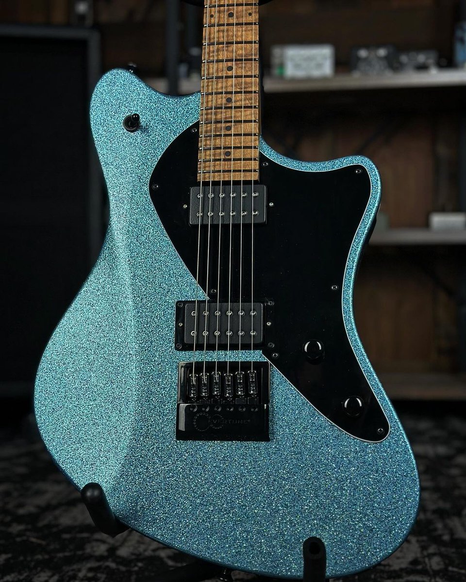 We love our good friends at Balaguer Guitars, and we love this <a href="/EverTune8/">EverTune</a> equipped Espada in tourquoise sparkle. Who's tried Balaguer Guitars? 🥰