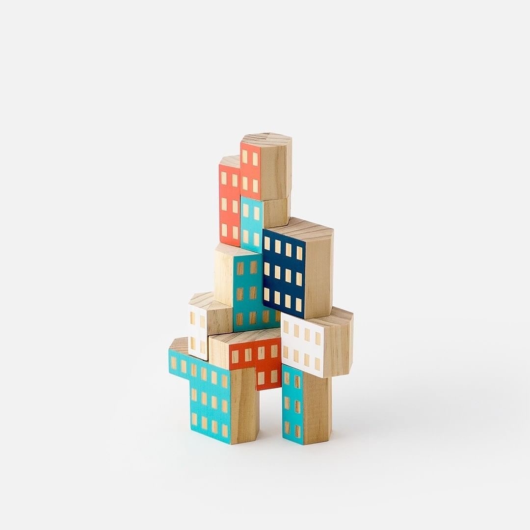 Blockitecture • @jamespaulius

#industrialdesign #productdesign #blockitecture #toydesign #designertoys #designertoy #productdesign #industrialdesign #designer #product #productdesigner instagr.am/p/C-VVsrrMbmQ/