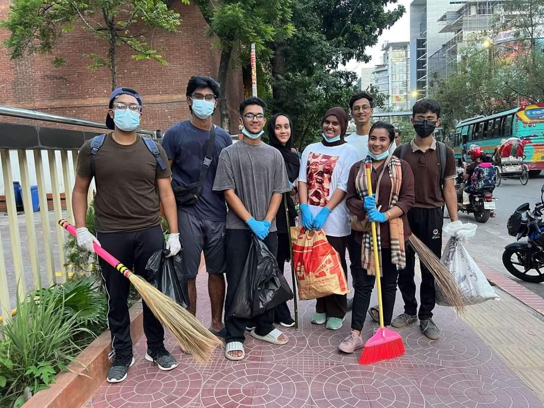 BengaliPost's tweet photo. 🇧🇩 Bangladesh is reforming, and Gen Z is leading the way.

🧵 https://t.co/xMu6Ae4eXT