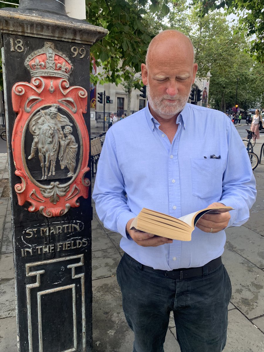 SandwichJunior's tweet photo. Mr Dyson reading somewhere with his name in the title: St. Martin in the Fields #SJSSummerReadingChallenge https://t.co/wpSgau0BCW