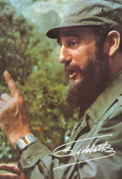 #FidelPorSiempre🇨🇺«Fidel Castro es un símbolo de dignidad nacional. Para los  latinoamericanos, que ya estamos cumpliendo cinco siglos de humillación,  un símbolo entrañable».
  Eduardo Galeano