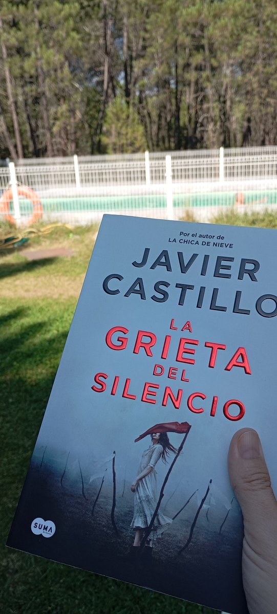 Primeras páginas y enganchándome <a href="/JavierCordura/">Javier Castillo</a>