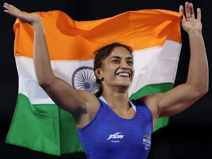 जिस किसान की बेटी पर इस तानाशाही सरकार ने लाठियां बरसाईं,दुर्व्यवहार किया था। 

आज उसी बेटी ने दुनिया की नंबर वन खिलाड़ी को हराकर सम्पूर्ण हिंदुस्तान का गौरव बढ़ाया है।

 विनेश फोगाट को बहुत बहुत बधाई ।
आगामी मुकाबलों के लिए समस्त देशवासियों की शुभकामनाएं आपके साथ है।