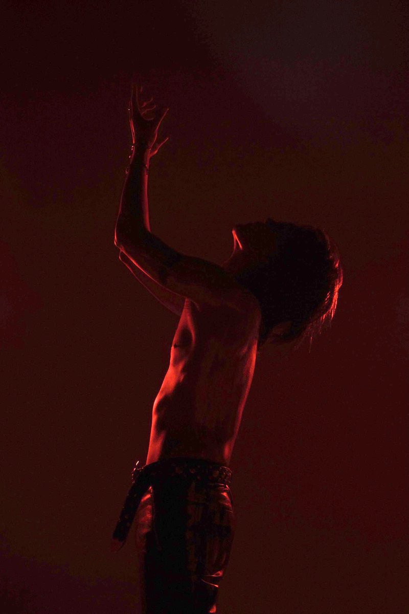 he is the ROCKSTAR. #YUTA_HOPE #yuta