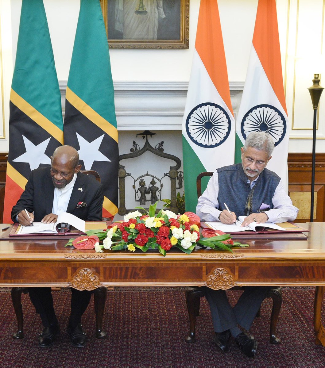 DrSJaishankar's tweet photo. Delighted to host FM Denzil Douglas of St. Kitts and Nevis today in Delhi. 

Discussed expanding our partnership to digital, health, food security and capacity development. And exchanged views on our convergences as Global South in the multilateral arena. 

Also signed a MoU to further intensify our bilateral political consultations.

🇮🇳 🇰🇳